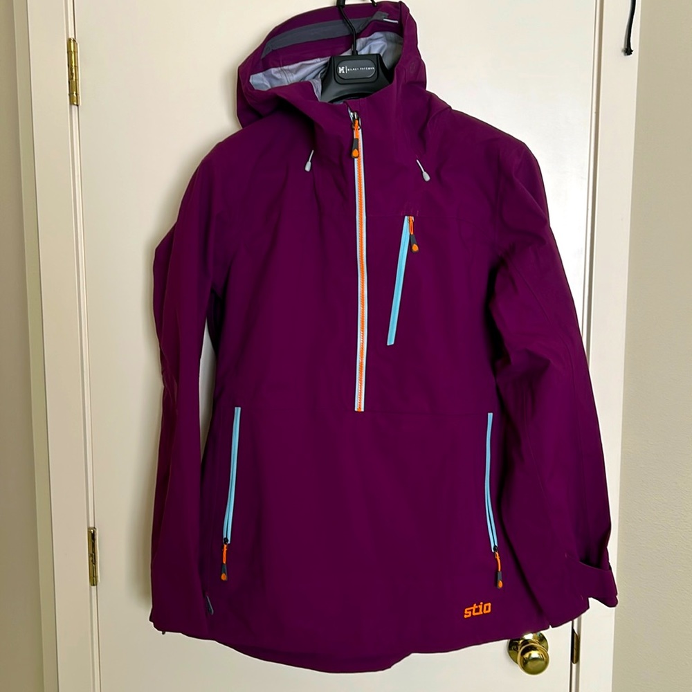 Stio Environ XT Anorak NWT Women’s XL Deep Purple.